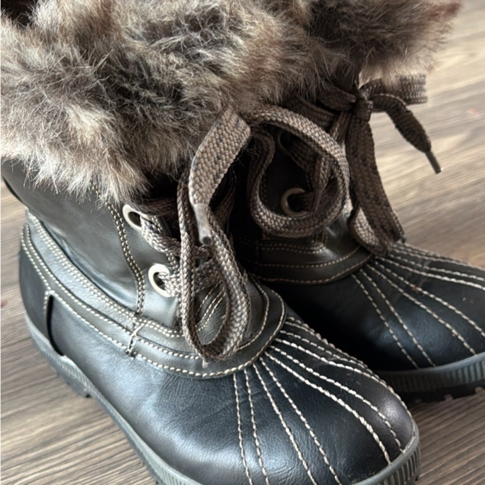 London Fog Women's Black and Gray Fur-Lined Boots - Picture 2 of 6